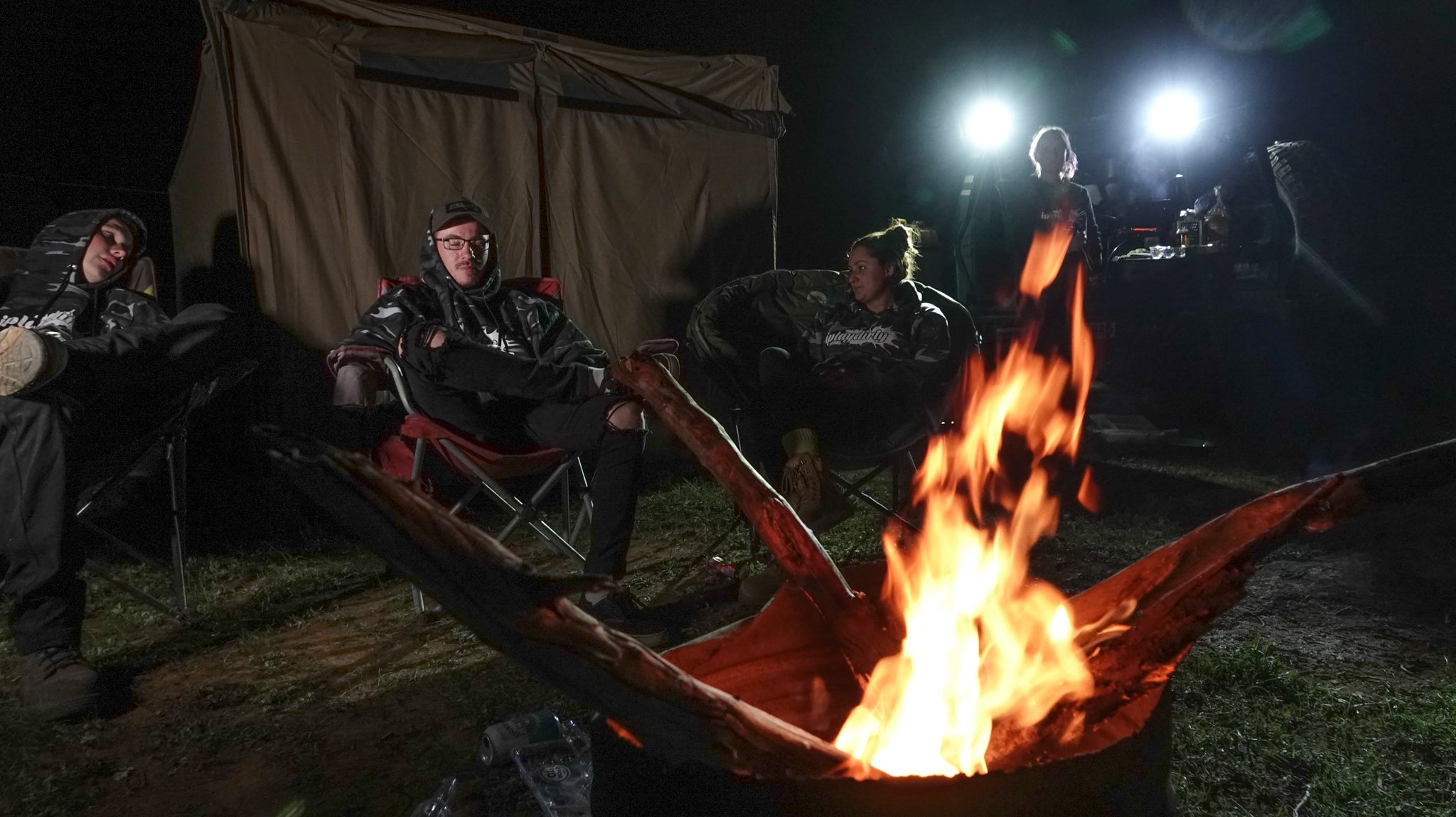 The Great Debate: Free Camping vs Paid Campsites in Australia